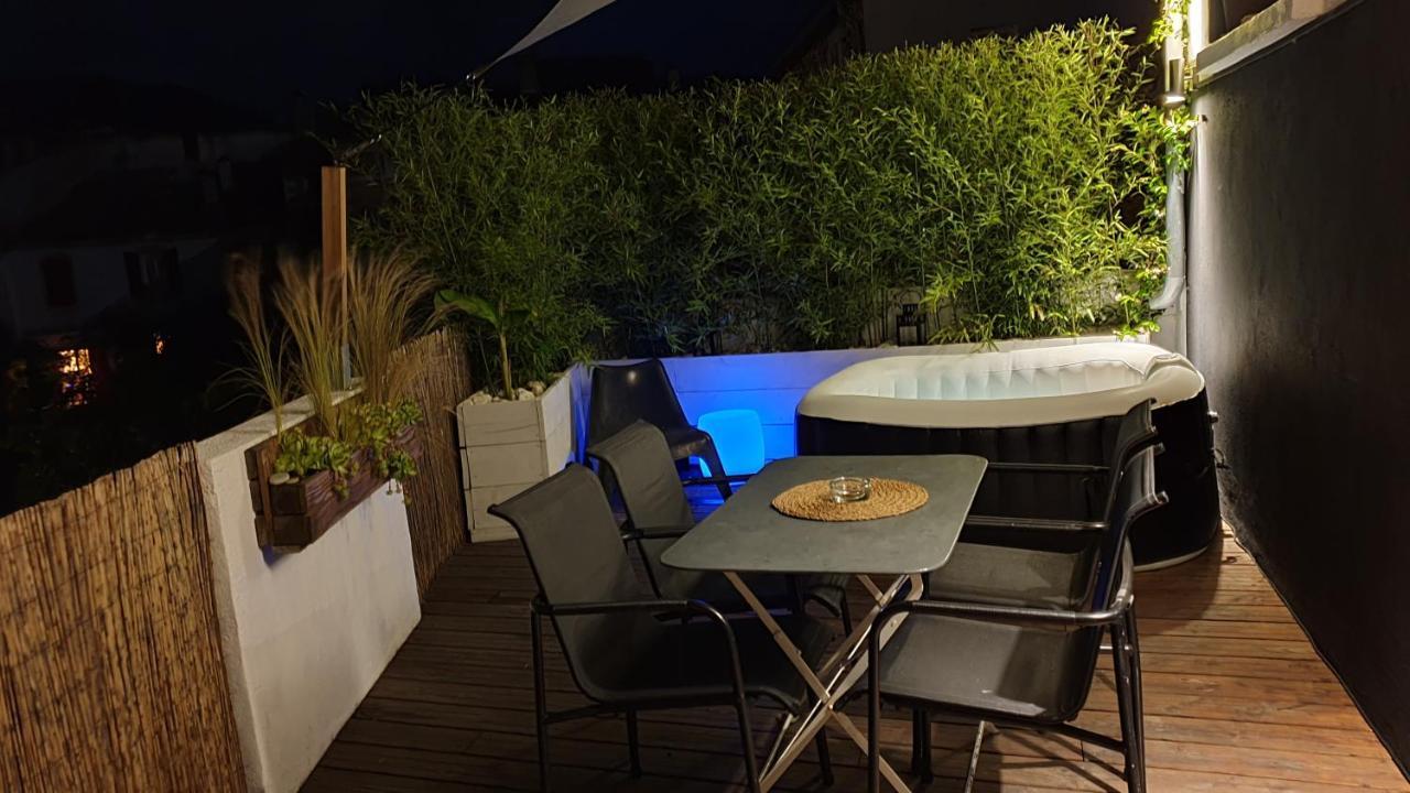 Duplex Avec Spa Et Terrasse En Plein Centre Du Village Saint-Jean-du-Gard Luaran gambar